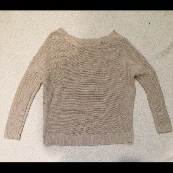 Tan sweater from American Eagle Outfitters - Picture 3 of 3